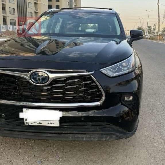 تۆیۆتا هایلاندەر